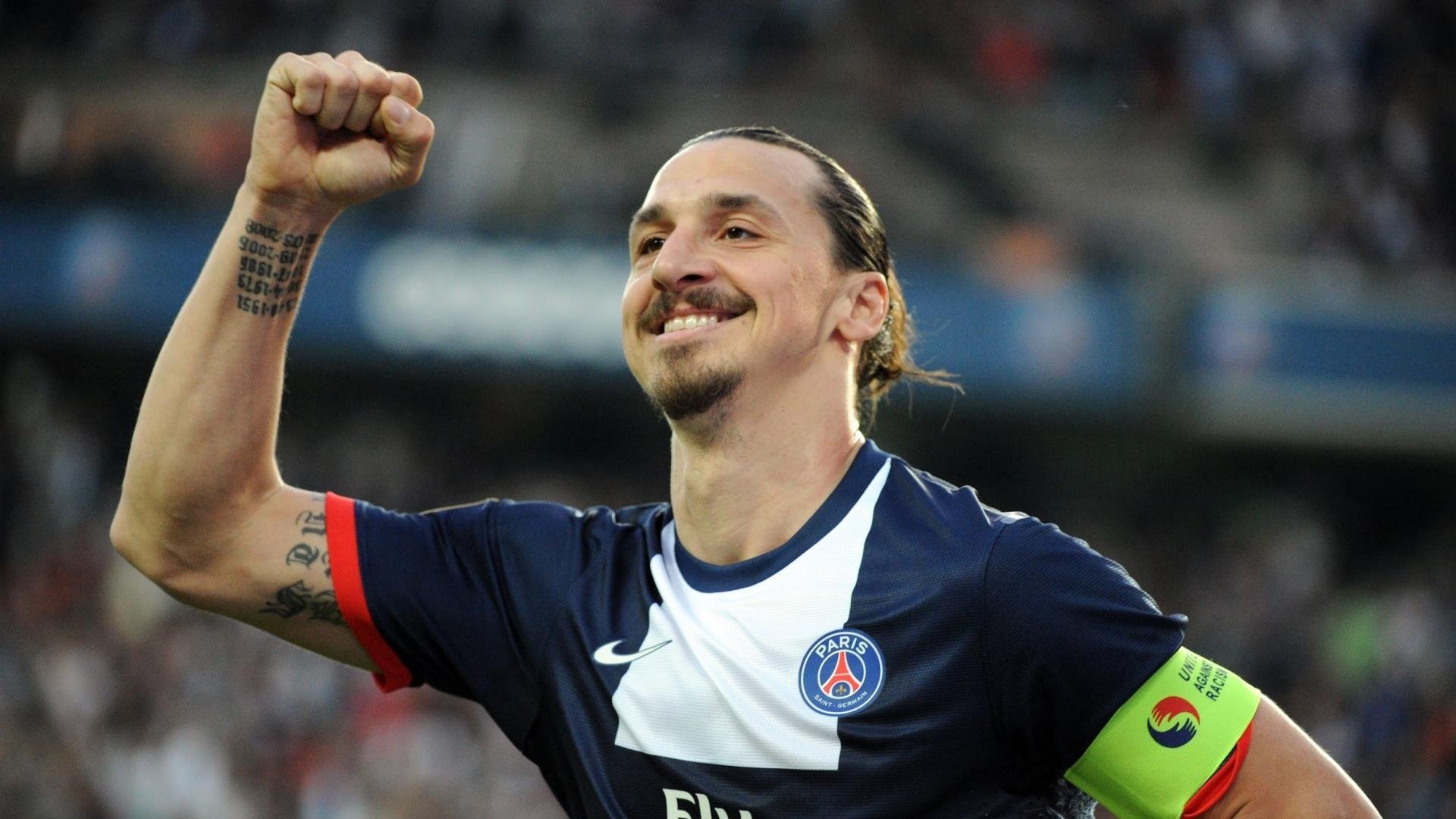 意甲豪门激烈角逐：高价引入未来之星，意甲十大巨星